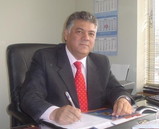 Juan Luis Ponce Rozas Presidente Ejecutivo, Ingeniero Comercio Exterior, Master  en Comercio Internacional,  gestor de negocios e inversiones, procesos de exportaciones e importaciones, generar ventajas competitivas a las organizaciones en nuevos mercados a nivel mundial.